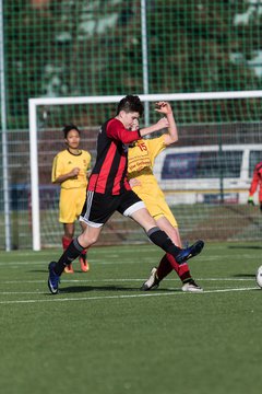 Bild 340 - B-Juniorinnen SG Weststeinburg/Bei - SV Fisia 03 : Ergebnis: 1:2